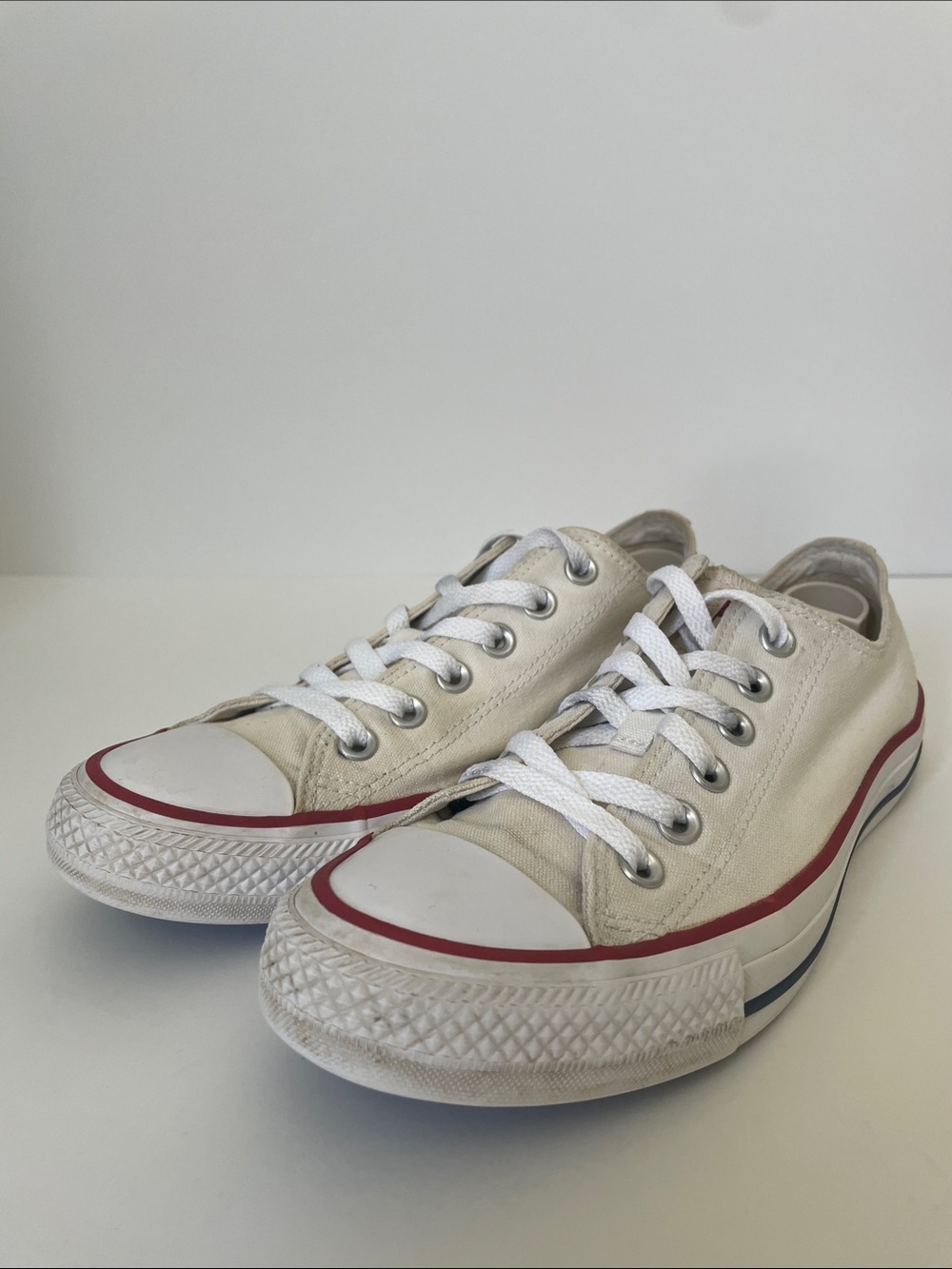 Converse Chuck Taylor All Star Low Cream Red Women’s 8 Classic
